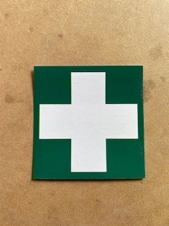 LABEL GREEN / WHITE CROSS 7 X 7CM